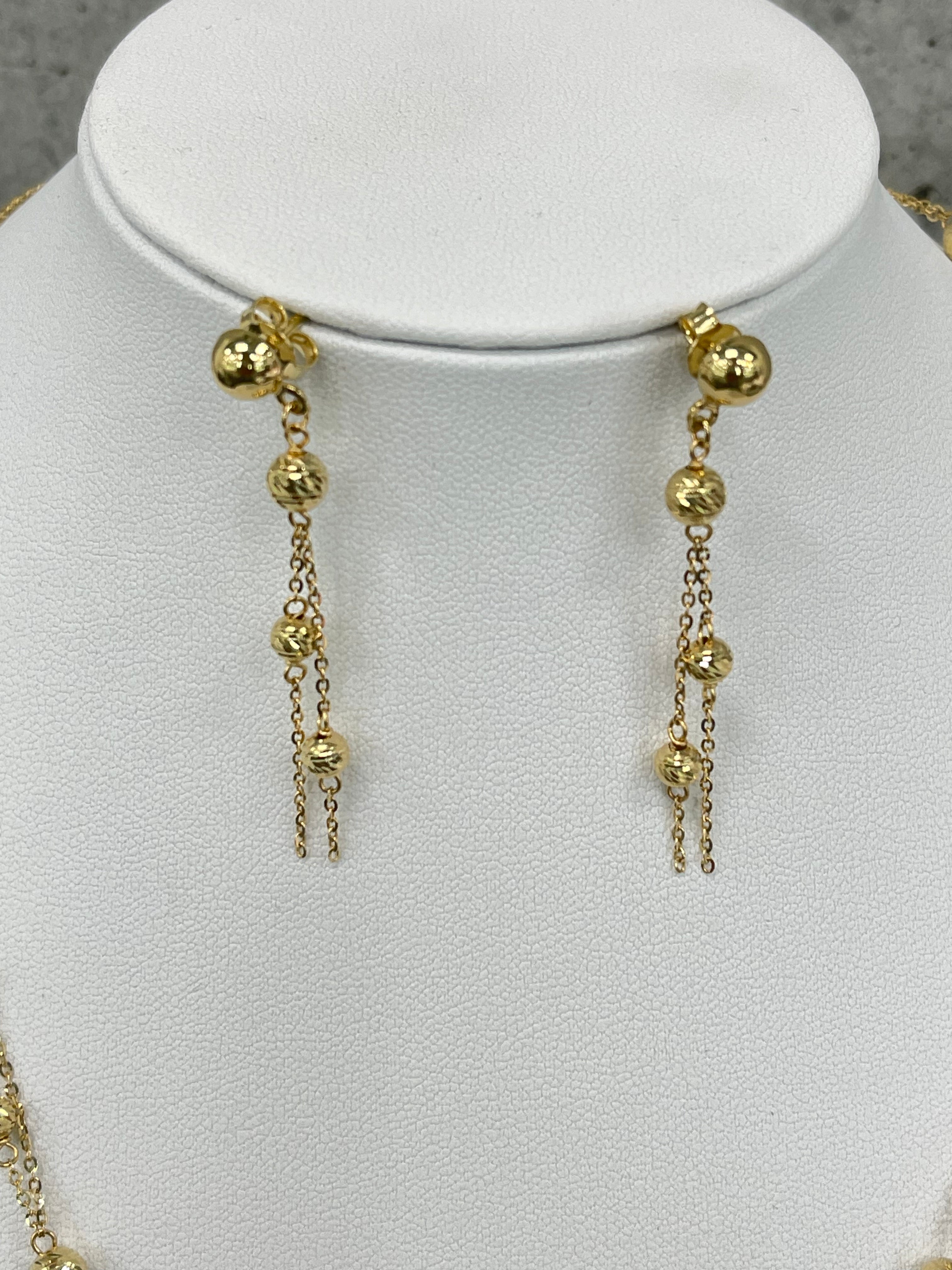 18K Yellow Gold Bead Ensemble