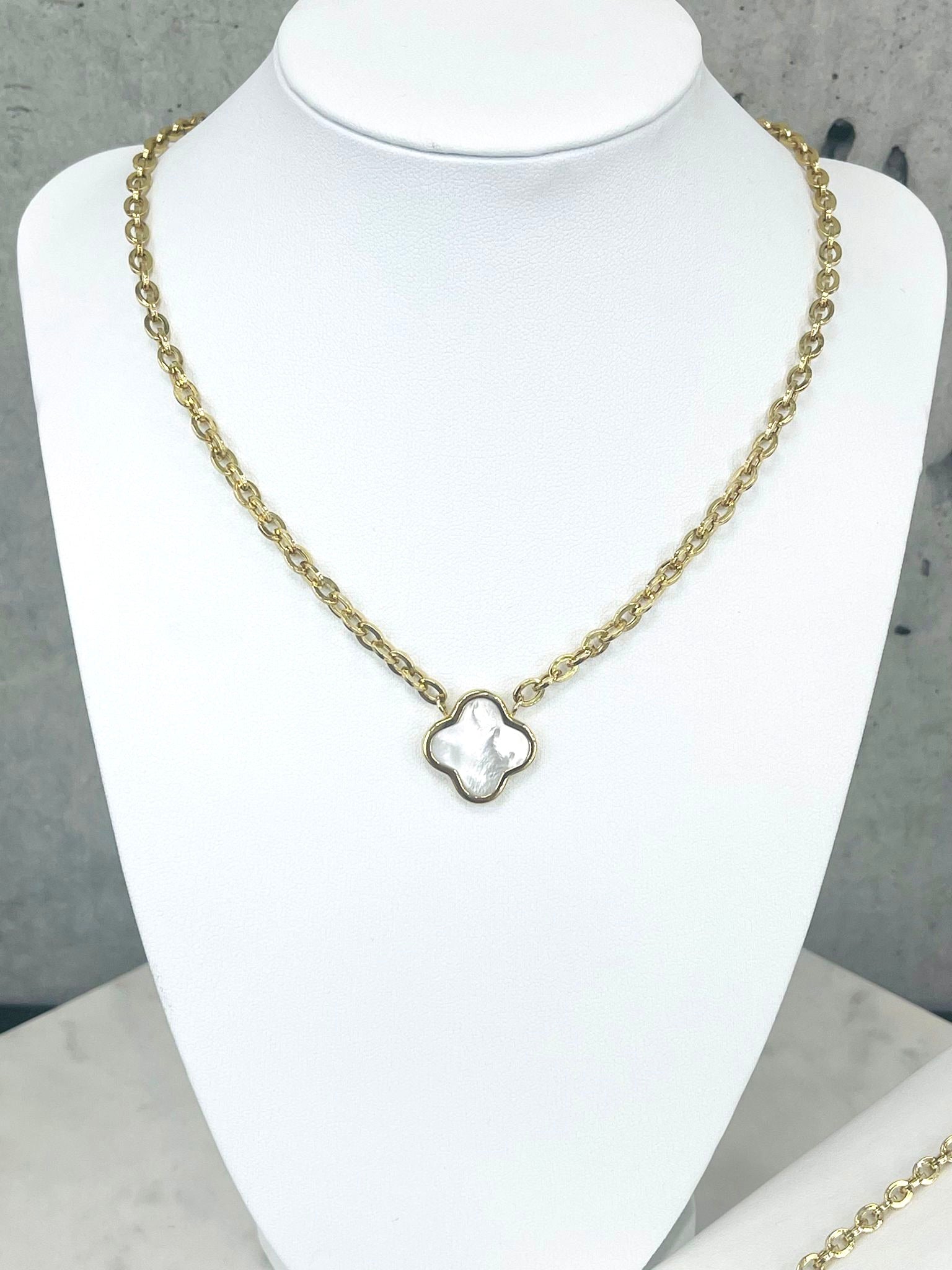 10K Yellow Gold MotherPearl Big Links