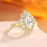 Bague en or 18 carats forme marquise