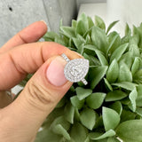 Bague de fiançailles diamant forme poire Halo