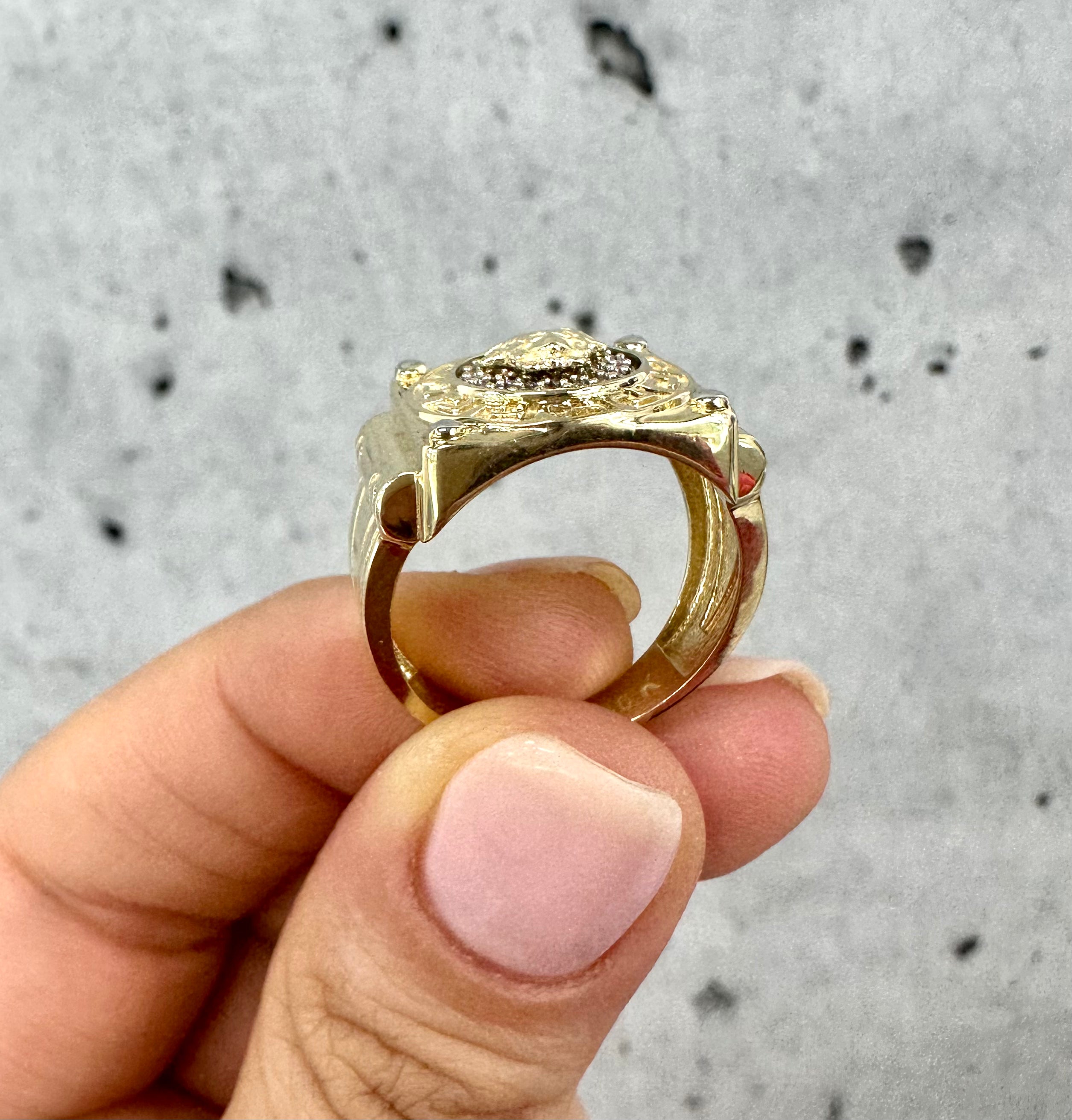 Medusa Corner Ring 10K Gold