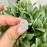 Bague de fiançailles diamant forme poire Halo