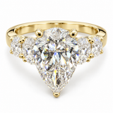 Bague à diamants poire et ovales — BeJolie Éclat