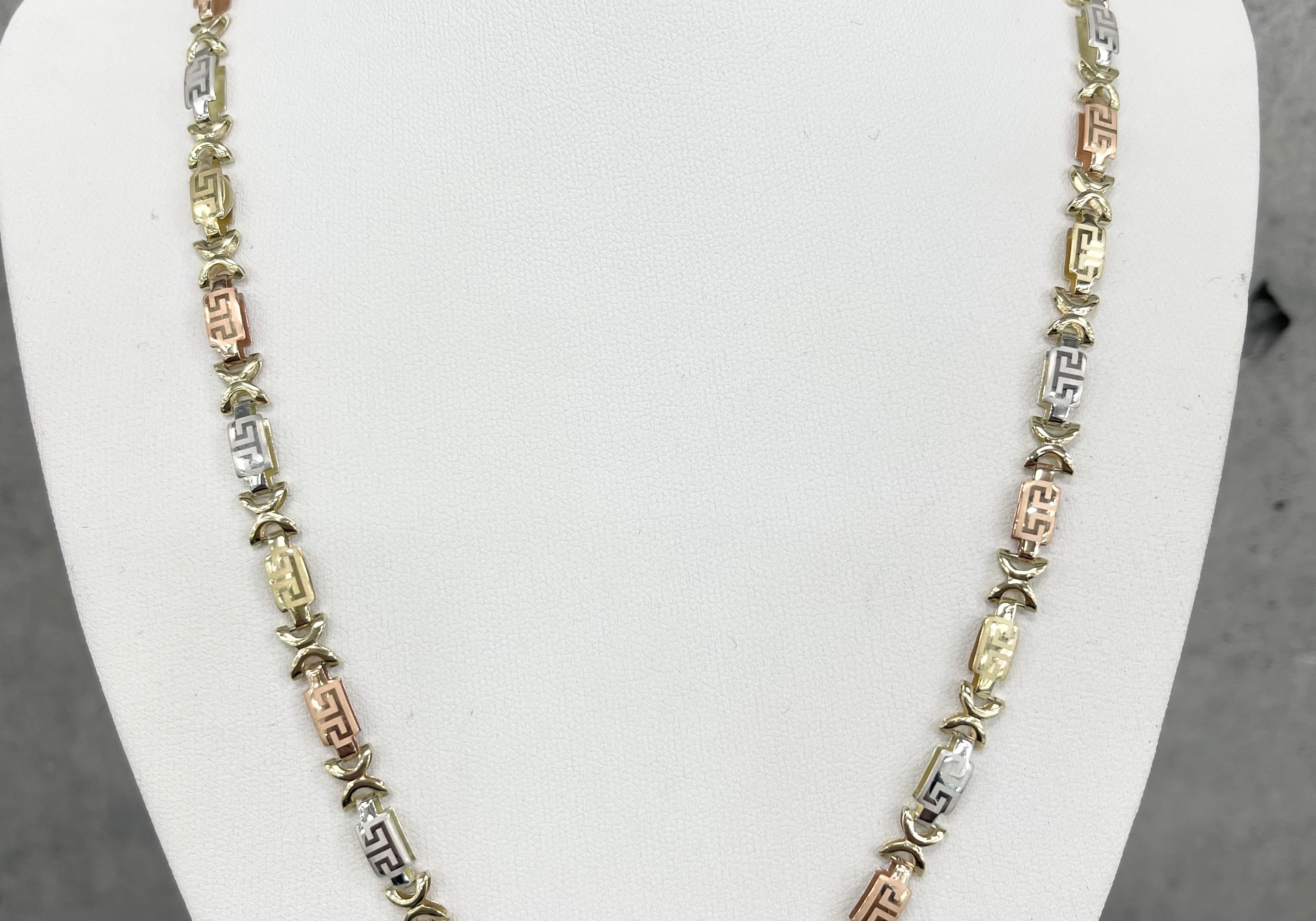 10K Gold Medusa Necklace Ensemble Long Links