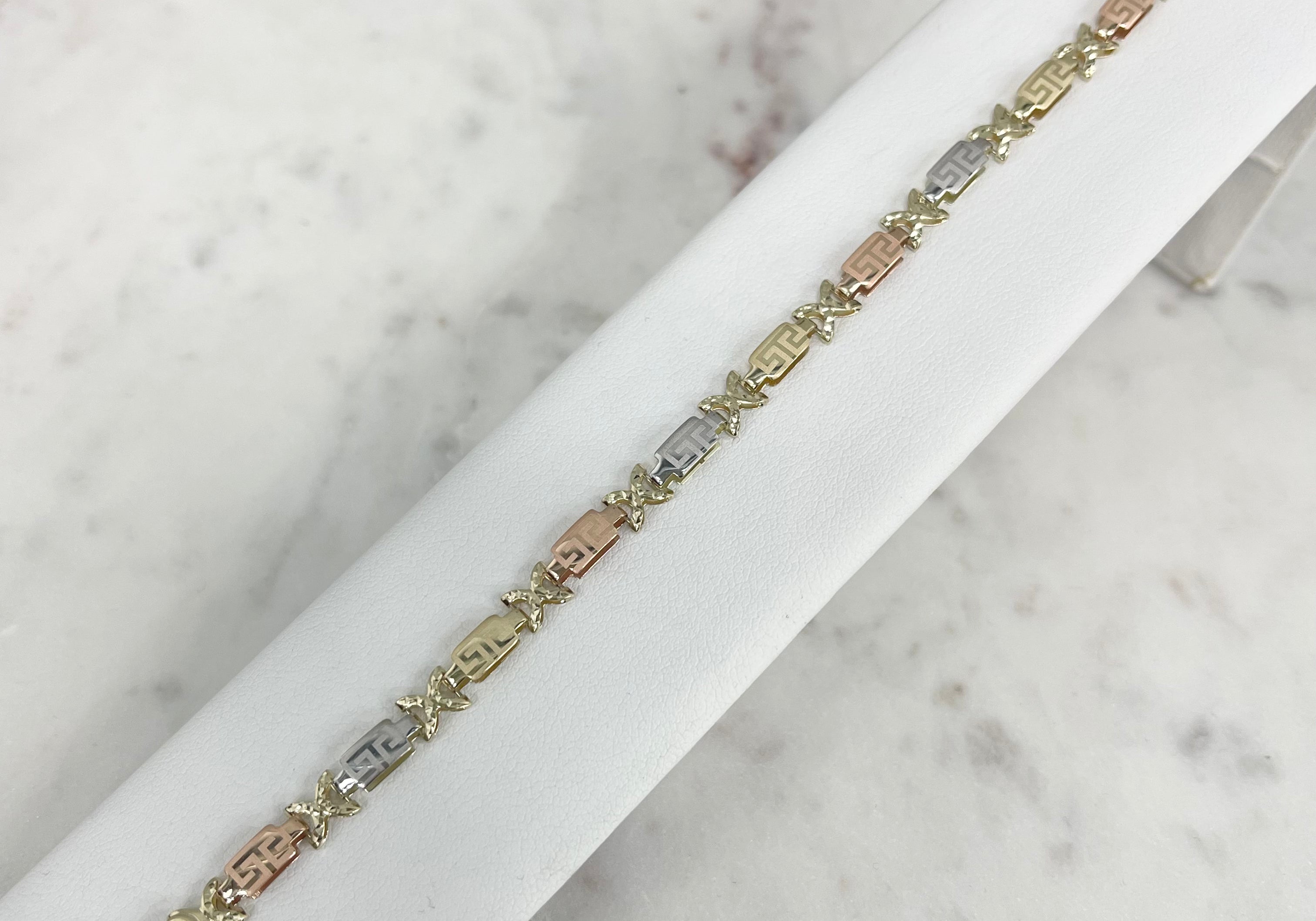 10K Gold Medusa Necklace Ensemble Long Links