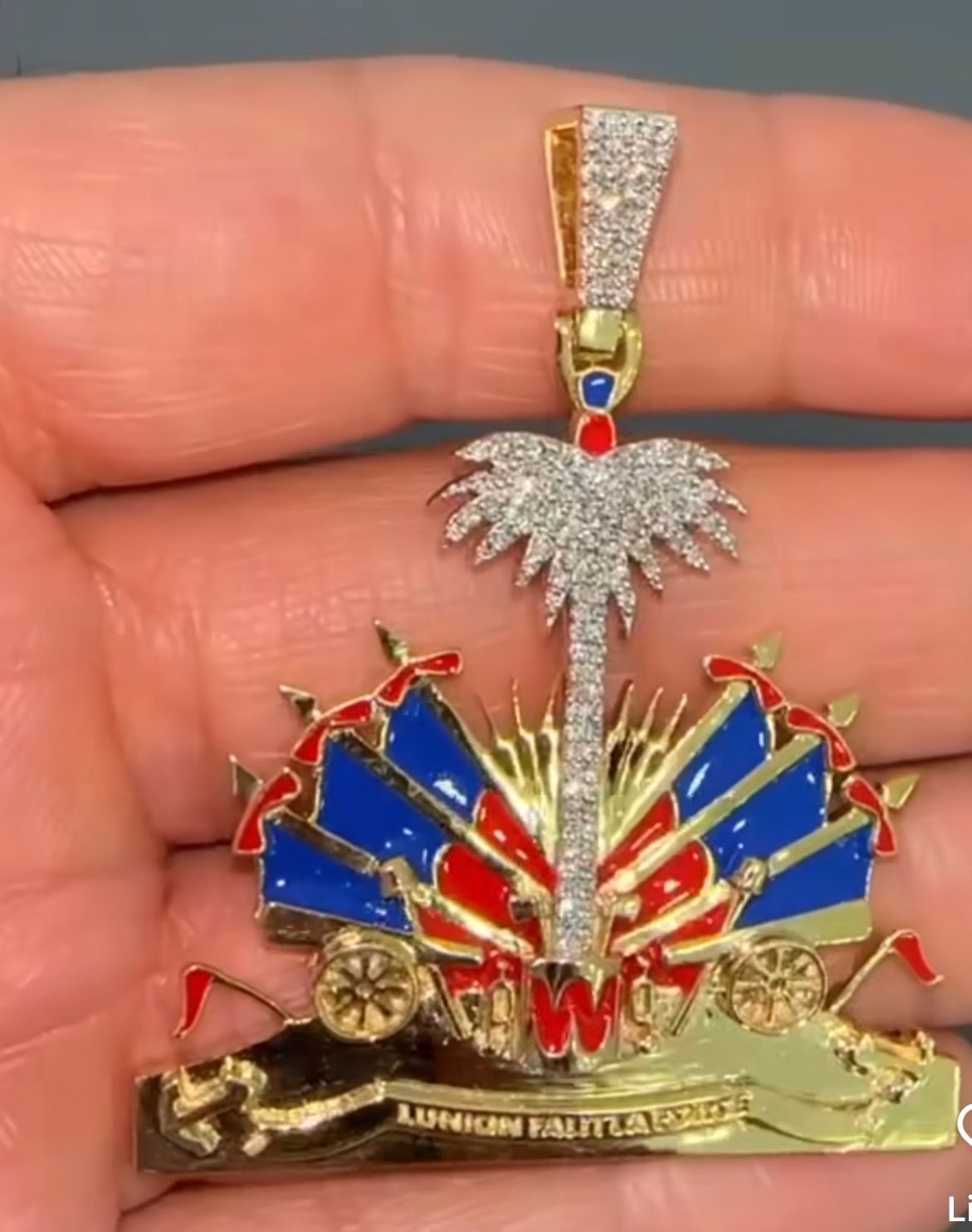 Haiti Flag Gold Pendant Diamonds