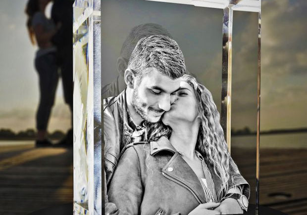 3D Crystal Rectangle Tall 8x5cm 1-2 People