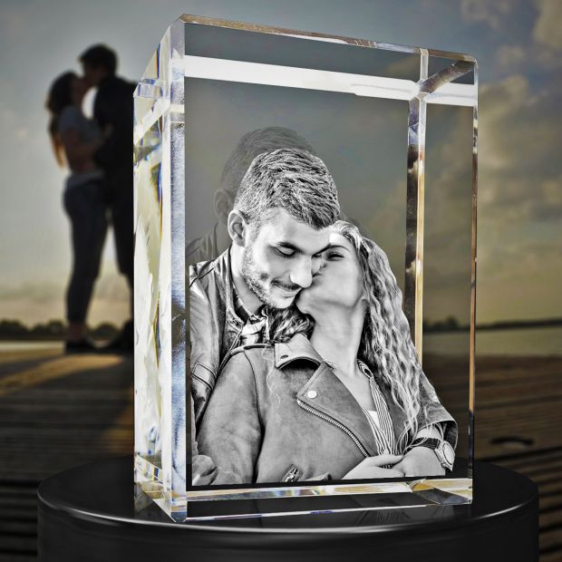 3D Crystal Rectangle Tall 8x5cm 1-2 People